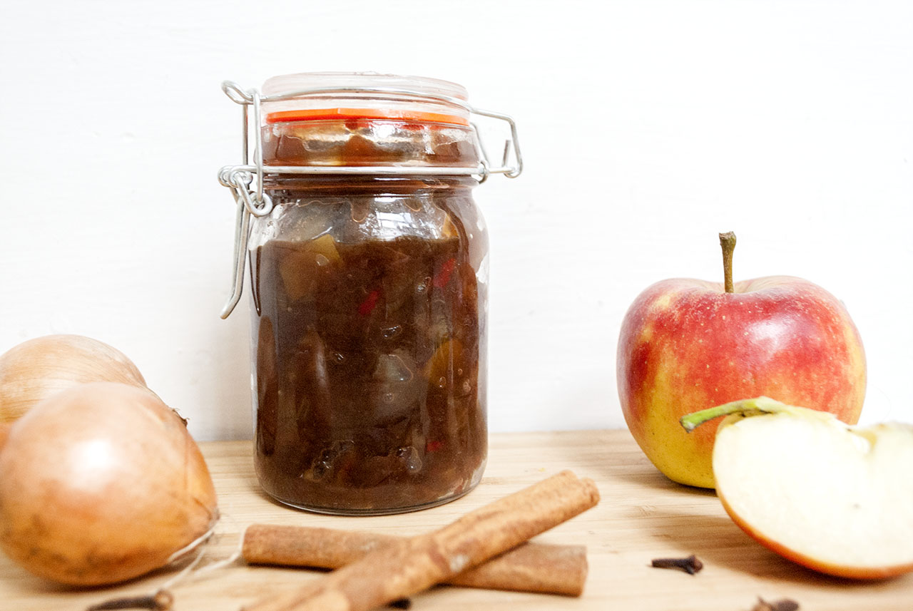 Pittige appel-uien chutney-header-s